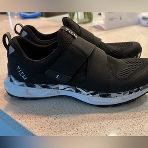 TIEM Spin Shoes Size 10